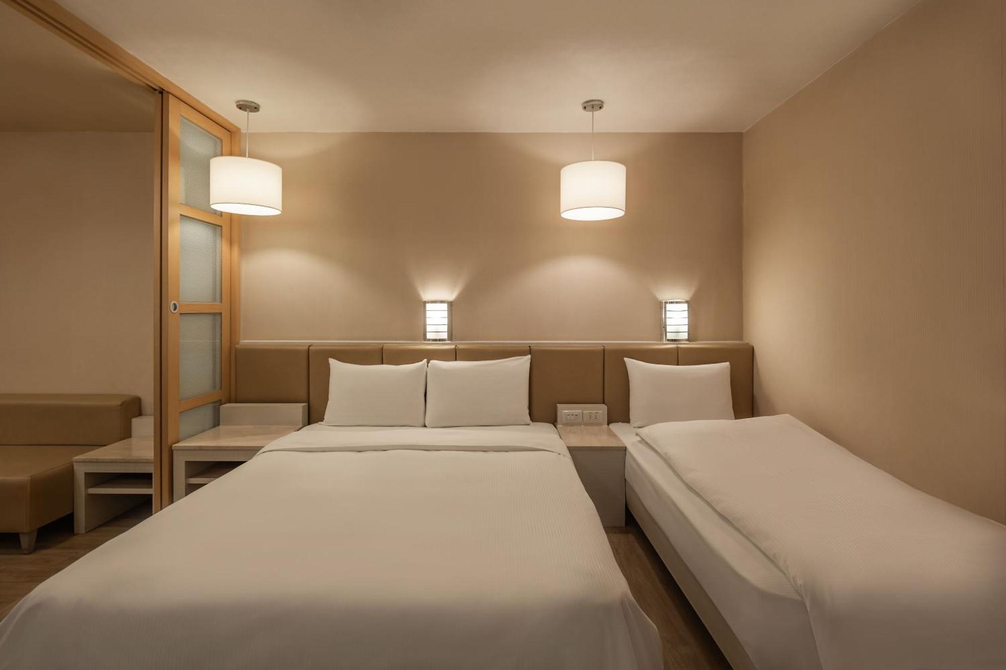 Kindness Hotel - Hanshen Гаосюн Номер фото