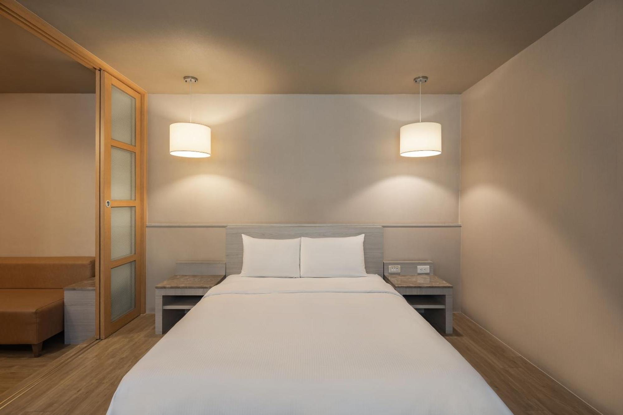 Kindness Hotel - Hanshen Гаосюн Номер фото